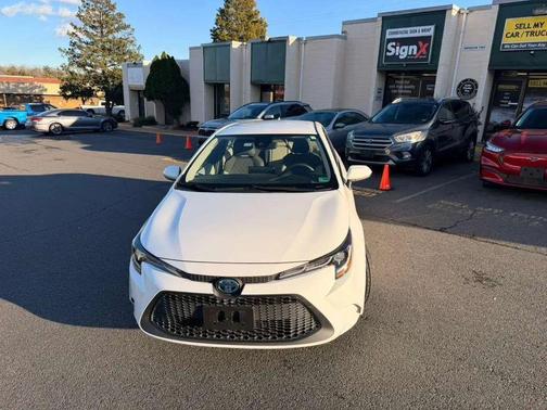 2022 Toyota Corolla Hybrid SE