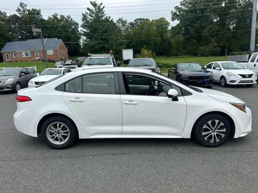 2022 Toyota Corolla Hybrid SE