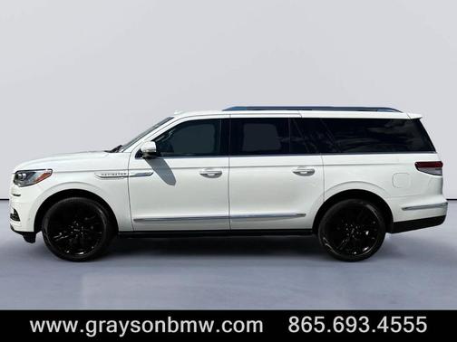 2023 Lincoln Navigator L Reserve