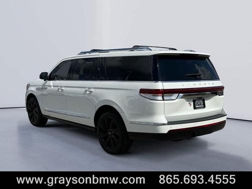2023 Lincoln Navigator L Reserve