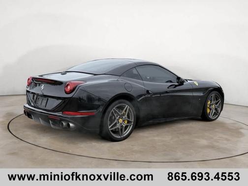 2016 Ferrari California T
