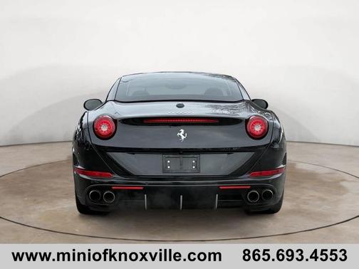 2016 Ferrari California T