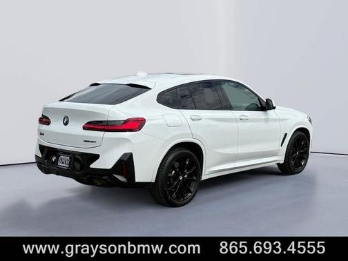 2023 BMW X4 xDrive30i