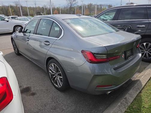 2023 BMW 330 i xDrive