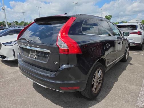 2015 Volvo XC60 T5 Drive-E Premier