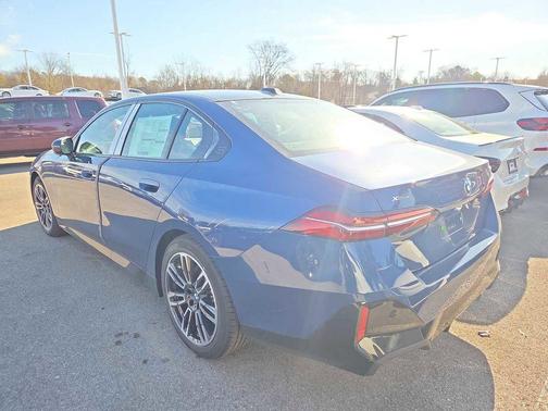 2026 BMW 530 i xDrive