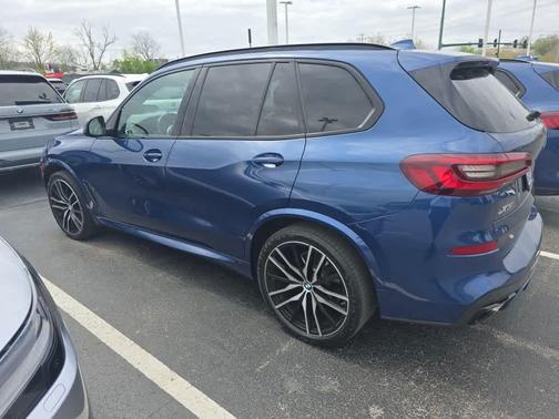 Phytonic Blue Metallic 2023 BMW X5 sDrive40i