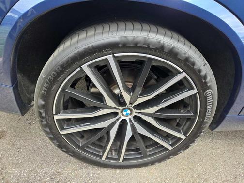 Phytonic Blue Metallic 2023 BMW X5 sDrive40i