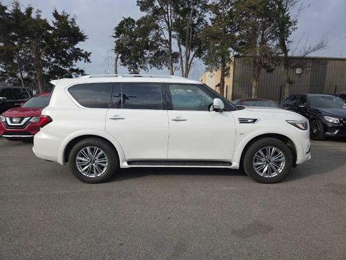 2018 INFINITI QX80 Base