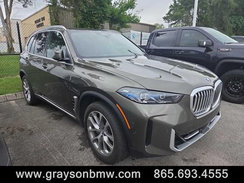 Green 2026 BMW X5 xDrive40i