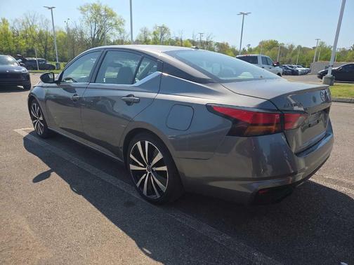 Gun Metallic 2024 Nissan Altima 2.5 SR