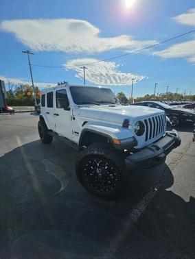 2020 Jeep Wrangler Unlimited Sahara Altitude