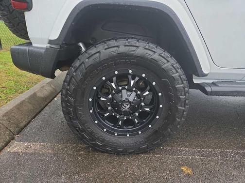 2020 Jeep Wrangler Unlimited Sahara Altitude