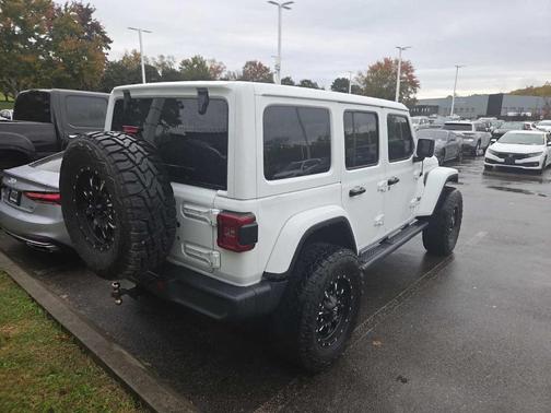 2020 Jeep Wrangler Unlimited Sahara Altitude