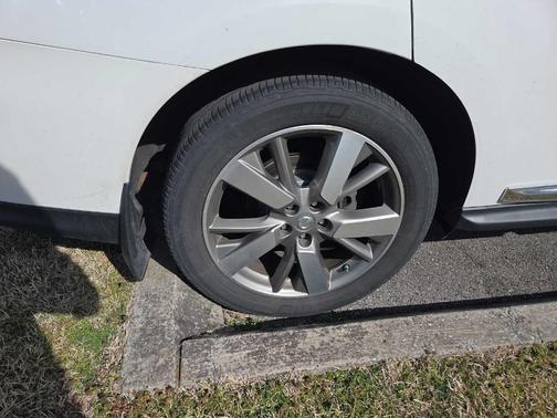 2014 Nissan Pathfinder Platinum