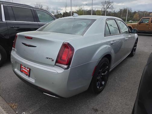 2023 Chrysler 300 S