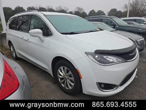 2019 Chrysler Pacifica Touring-L