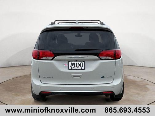 2020 Chrysler Pacifica Hybrid Touring L