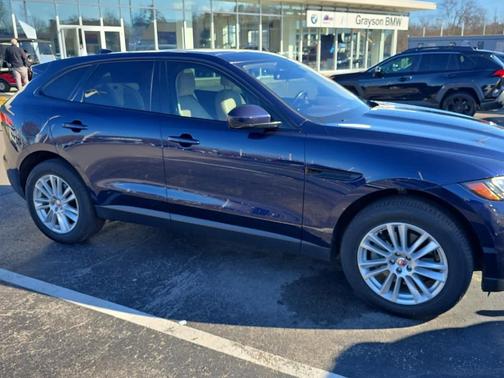 2017 Jaguar F-PACE 35t Prestige