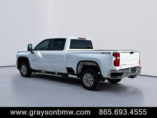 Summit White 2025 Chevrolet Silverado 2500 LT