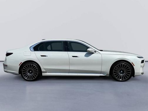 2025 BMW i7 eDrive50