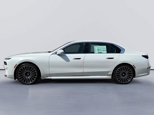 2025 BMW i7 eDrive50