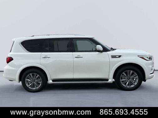 2024 INFINITI QX80 Luxe