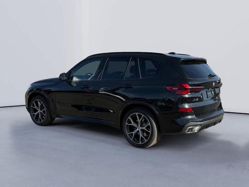 Black Sapphire 2026 BMW X5 xDrive40i