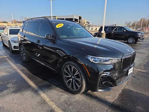 2021 BMW X7 M50i