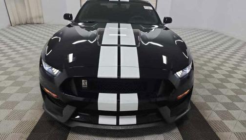 2017 Ford Shelby GT350 Base