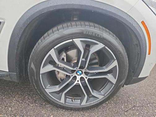 2022 BMW X5 sDrive40i