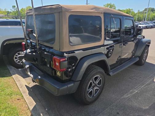 Black Clearcoat 2020 Jeep Wrangler Unlimited Sport