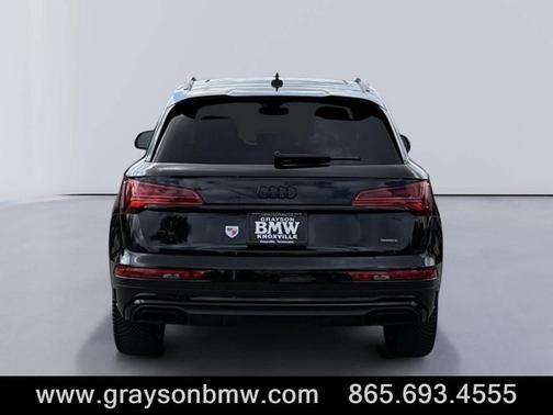 2022 Audi Q5 45 S line Prestige