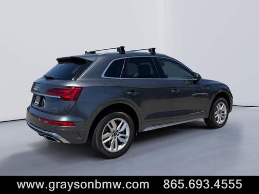 Daytona Gray Pearl Effect 2023 Audi Q5 45 S line quattro Premium