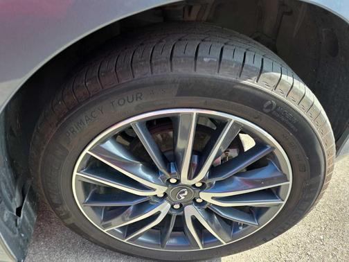 2018 INFINITI QX60 Base