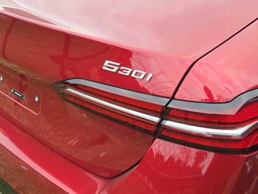2026 BMW 530 i xDrive