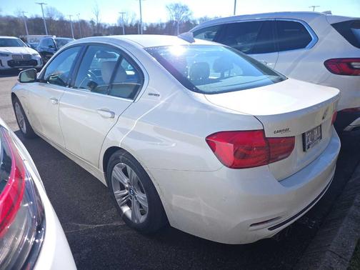 2018 BMW 330e iPerformance