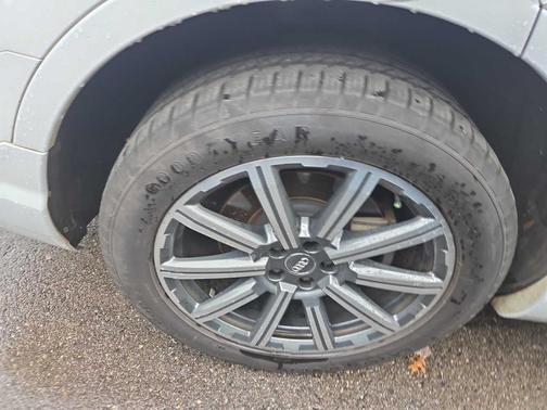 2017 Audi Q7 3.0T Prestige