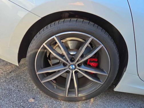 2024 BMW 330 i xDrive