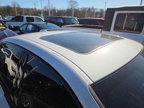 2024 BMW 330 i xDrive