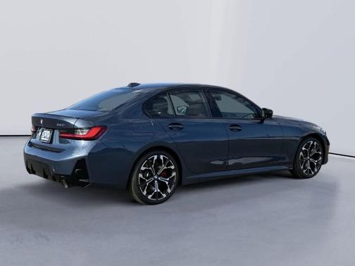 2025 BMW 330 i xDrive
