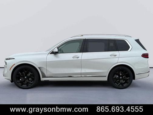 2025 BMW X7 xDrive40i
