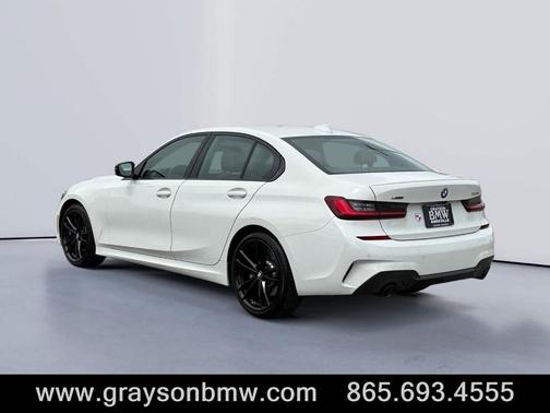 2022 BMW 330 i xDrive