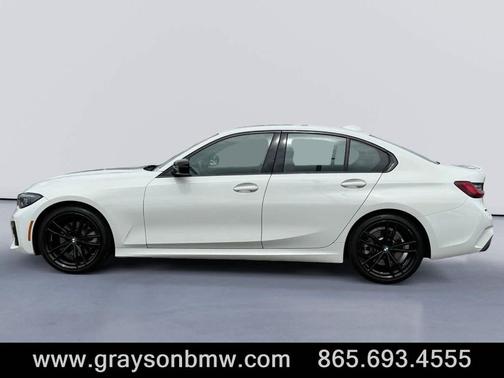 2022 BMW 330 i xDrive