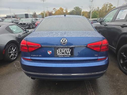 2016 Volkswagen Passat 1.8T SE