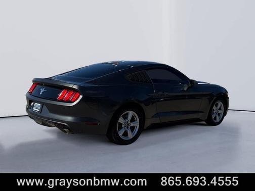 2017 Ford Mustang V6