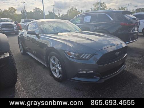 2017 Ford Mustang V6