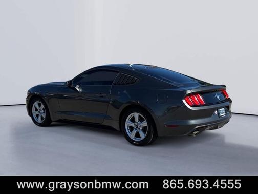 2017 Ford Mustang V6