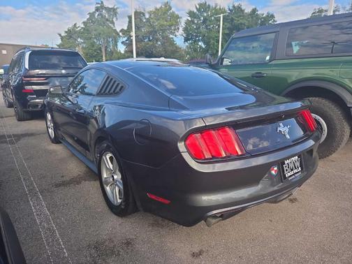 2017 Ford Mustang V6