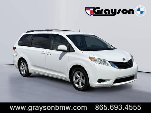 2011 Toyota Sienna LE